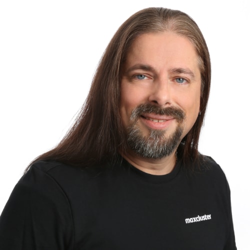 Ein Portrait von einem Akeneo Hosting Experten