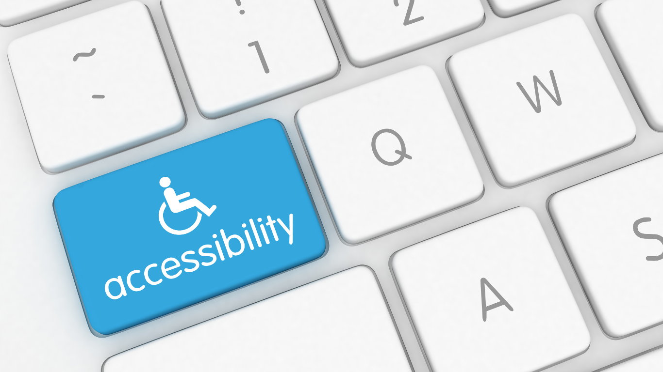 Tastatur mit blauem Accessibility-Button mit Rollstuhlsymbol – Symbolbild für digitale Barrierefreiheit