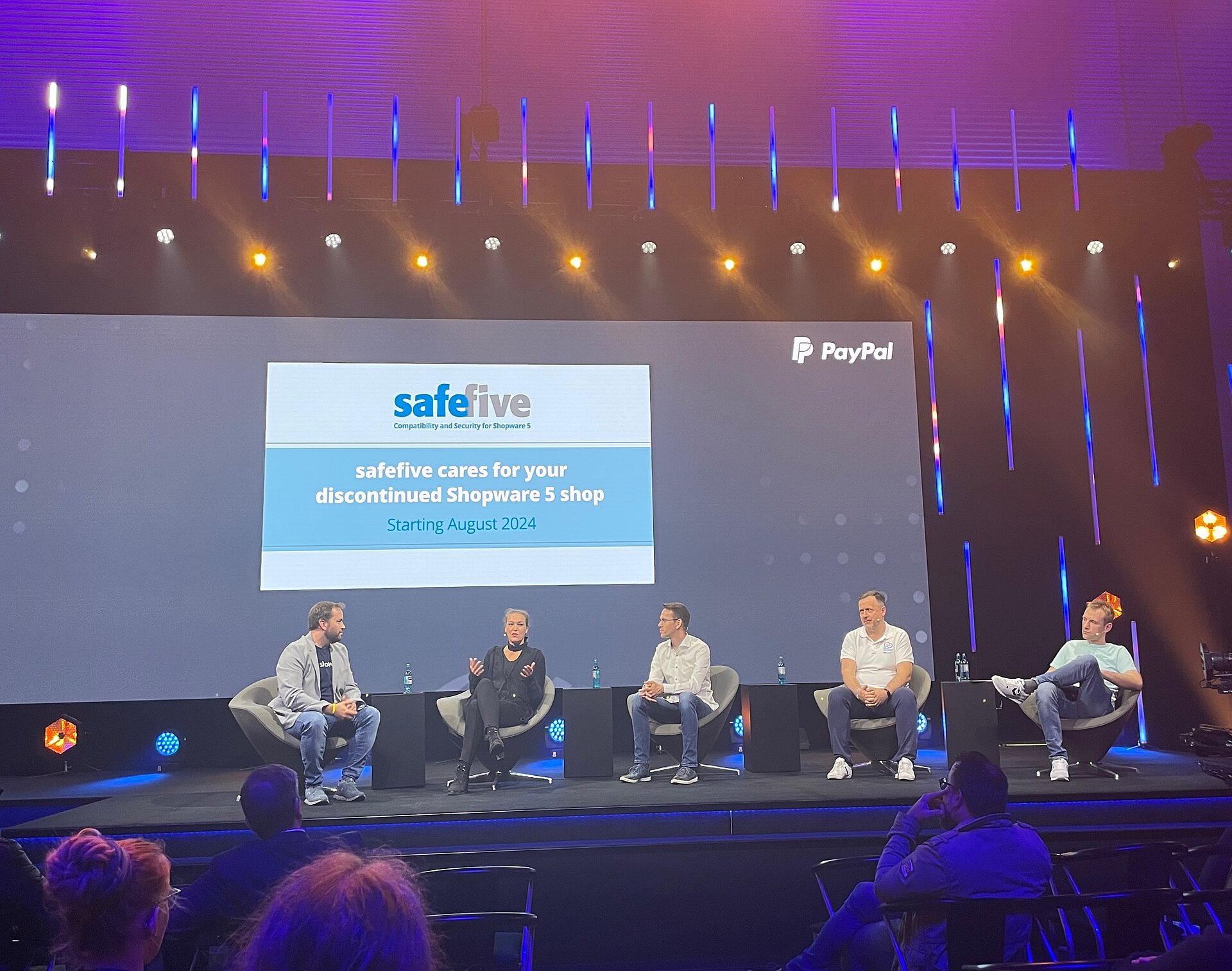 Open Commerce Talk with Ben Marks, Carmen Bremen, Rico Neitzel, Borys Skraba and Stefan Hamann.